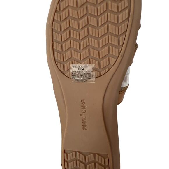 MinneTonka Women’s Tan crisscross Leather padded insole comfy Slippers Sz 12M. - Picture 7 of 9